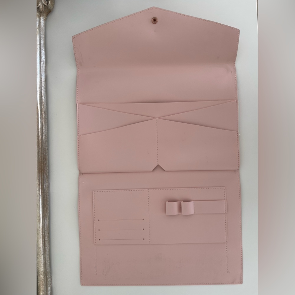 Glass Ladder & Co. Megan Portfolio Organizer - Light Pink for 13-in Laptops